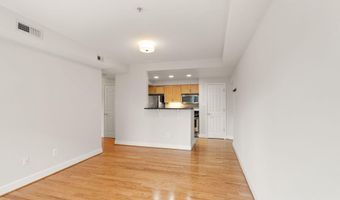 231 N THOMAS St 105, Arlington, VA 22203