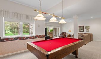 830 Richlyn Dr, Adrian, MI 49221