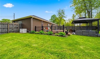 2013 Deerfield Dr, Ashtabula, OH 44004