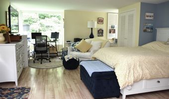 26 Woodland Dr, Barre, VT 05641