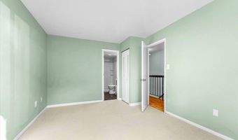 624 15TH St S 1, Arlington, VA 22202