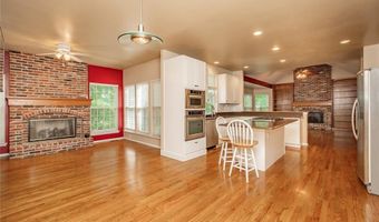 742 Arbor Ridge Ct, Ballwin, MO 63021
