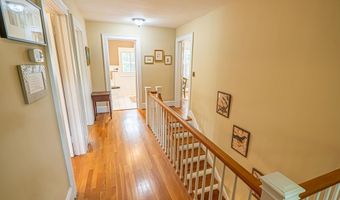 461 Circle Dr, Abingdon, VA 24210