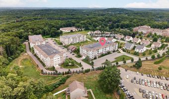 1 Francis Dr 405, Andover, MA 01810