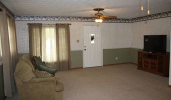 227 S. Seventh St, Albion, IL 62806