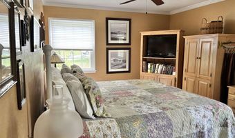 1719 Southgate Ct, Adrian, MI 49221