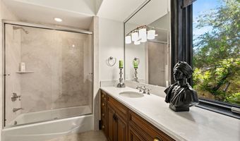 33 Promontory Ridge Dr, Las Vegas, NV 89135