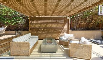 2610 Garden House Rd, Carlsbad, CA 92009