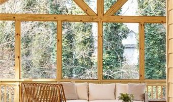 806 Moonlit Ln NW, Acworth, GA 30102