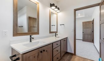 2308 E Brek St, Brandon, SD 57005