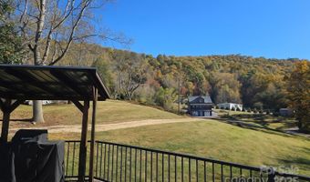 565 School Rd, Asheville, NC 28803