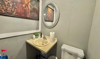 232-236 Broadway, Amityville, NY 11701