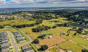 318 SKYBLUE Ln, Auburndale, FL 33823