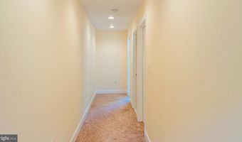 7313 BYRNELEY Ln, Annandale, VA 22003
