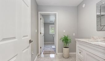 106 Hillside Ave, Absecon, NJ 08201