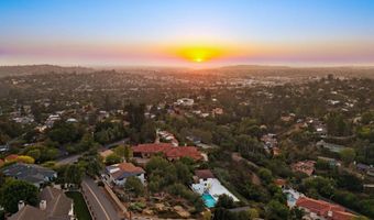 9586 Alto Dr, La Mesa, CA 91941