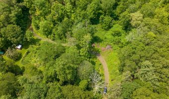 Edgewood Road, Berlin, CT 06037