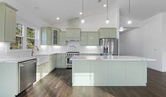 1240 Lighthouse Ln, Brookings, OR 97415