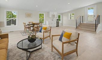 2902 VISTA St NE, Washington, DC 20018