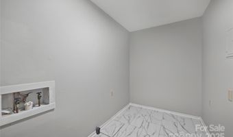 2840 Edsel Pl, Charlotte, NC 28205