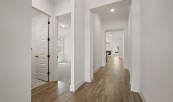 201 Kingfisher Ct, Aledo, TX 76008