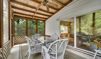 115 S Quigley Ave, Beverly Shores, IN 46301
