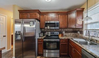 249 Strese Ln, Apple Valley, MN 55124