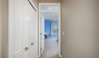 2906 N Knightsbridge Cir, Ann Arbor, MI 48105