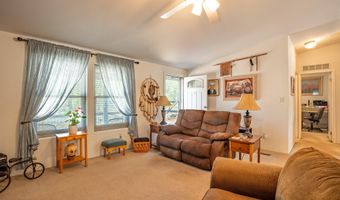 33701 S PARK Ln, Black Canyon City, AZ 85324