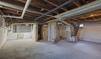 358 Pawtuxet Ave, Warwick, RI 02888