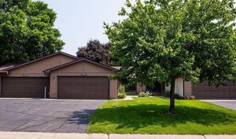 13394 Hughes Ct, Apple Valley, MN 55124