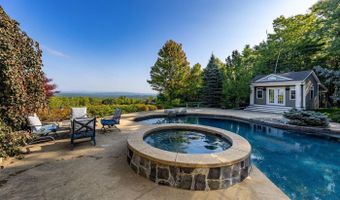 6 Crescent Dr, Bow, NH 03304