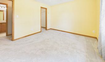 3419 Village Dr, Anderson, IN 46011