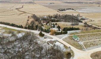 17856 Green Rd, Anamosa, IA 52205