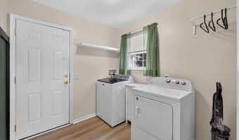 6 ASHEN SKY Ct, Bear, DE 19701