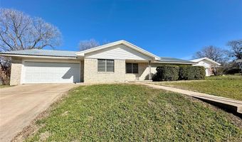 917 N Kirk St, Hico, TX 76457
