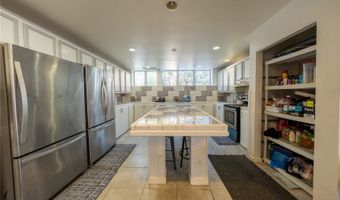 1057 Maluna St, Honolulu, HI 96818