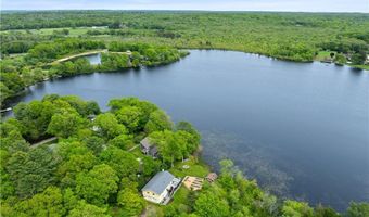 106 Lauri Dr, Charlestown, RI 02813