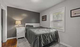 237 Maple Dr, Columbus, OH 43228