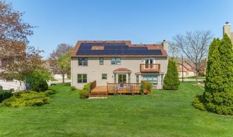 1713 Edgewood Dr, Algonquin, IL 60102