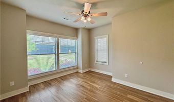 707 NE Heights Ln, Bentonville, AR 72712