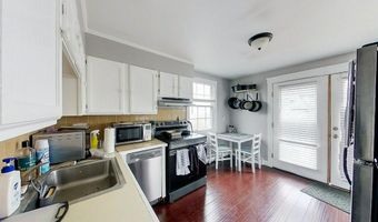 45 Hammond St 3, Newport, RI 02840