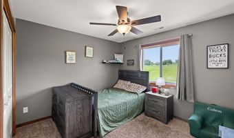 1444 Marina Cove Dr, Polk City, IA 50226