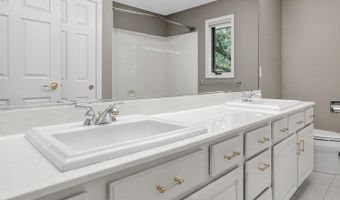 5706 Kilkenny Pl, Fitchburg, WI 53711