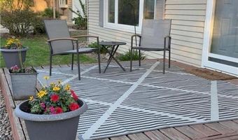 824 Minnie Maddern St, Albert Lea, MN 56007