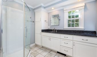 10 Empire Way, Bristol, CT 06010