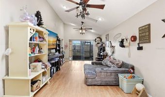 1281 Crossfield Dr, Apopka, FL 32703
