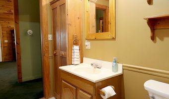 454 E Shore Dr, Adirondack, NY 12808