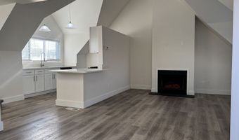 81 Montoya Dr 81, Branford, CT 06405