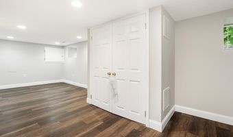3713 WOODBINE Ave, Baltimore, MD 21207